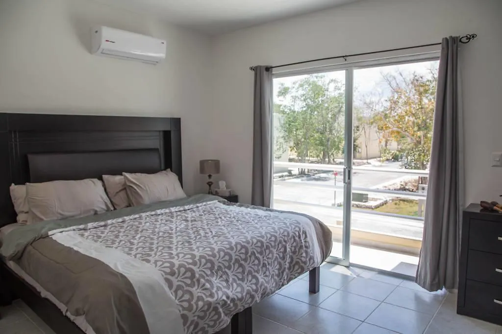 Brisas Puerto Morelos 0*,