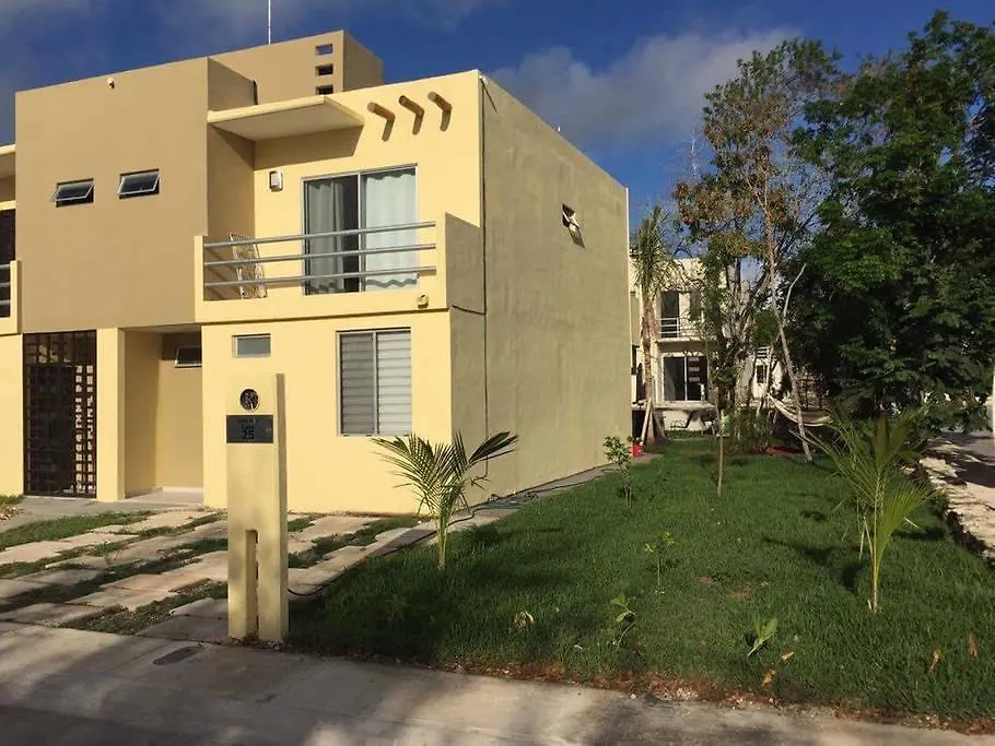 Brisas Puerto Morelos 0*,  מקסיקו