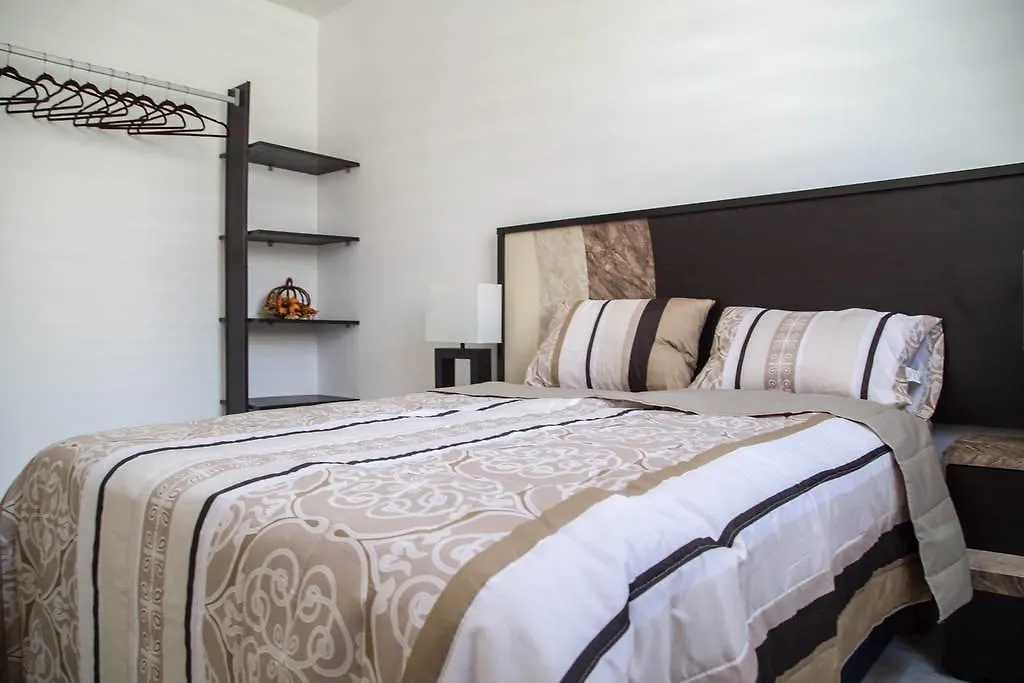 Brisas Puerto Morelos 0*,